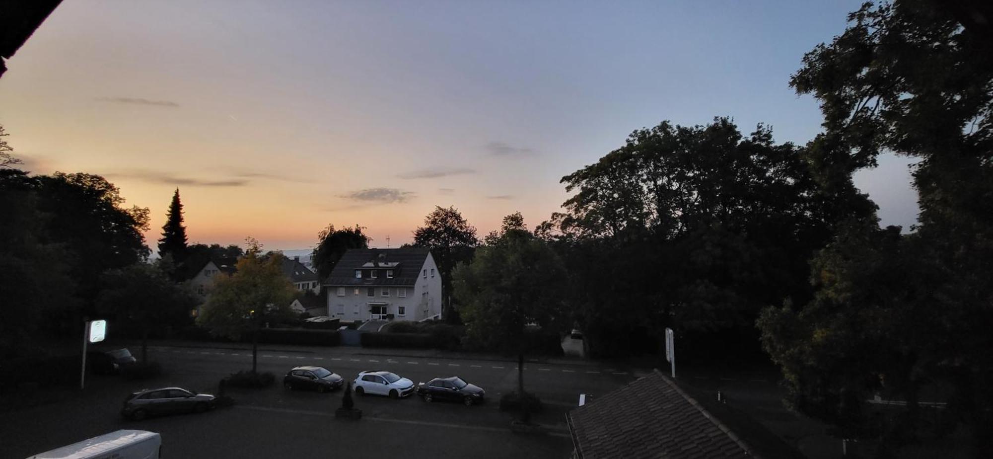 Hotel 9-Enhof วุปปาทัล ภายนอก รูปภาพ